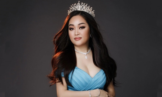 'Bà trùm vương miện' Hoàng Thanh Nga đại diện Việt Nam thi Mrs Universe 2022-img