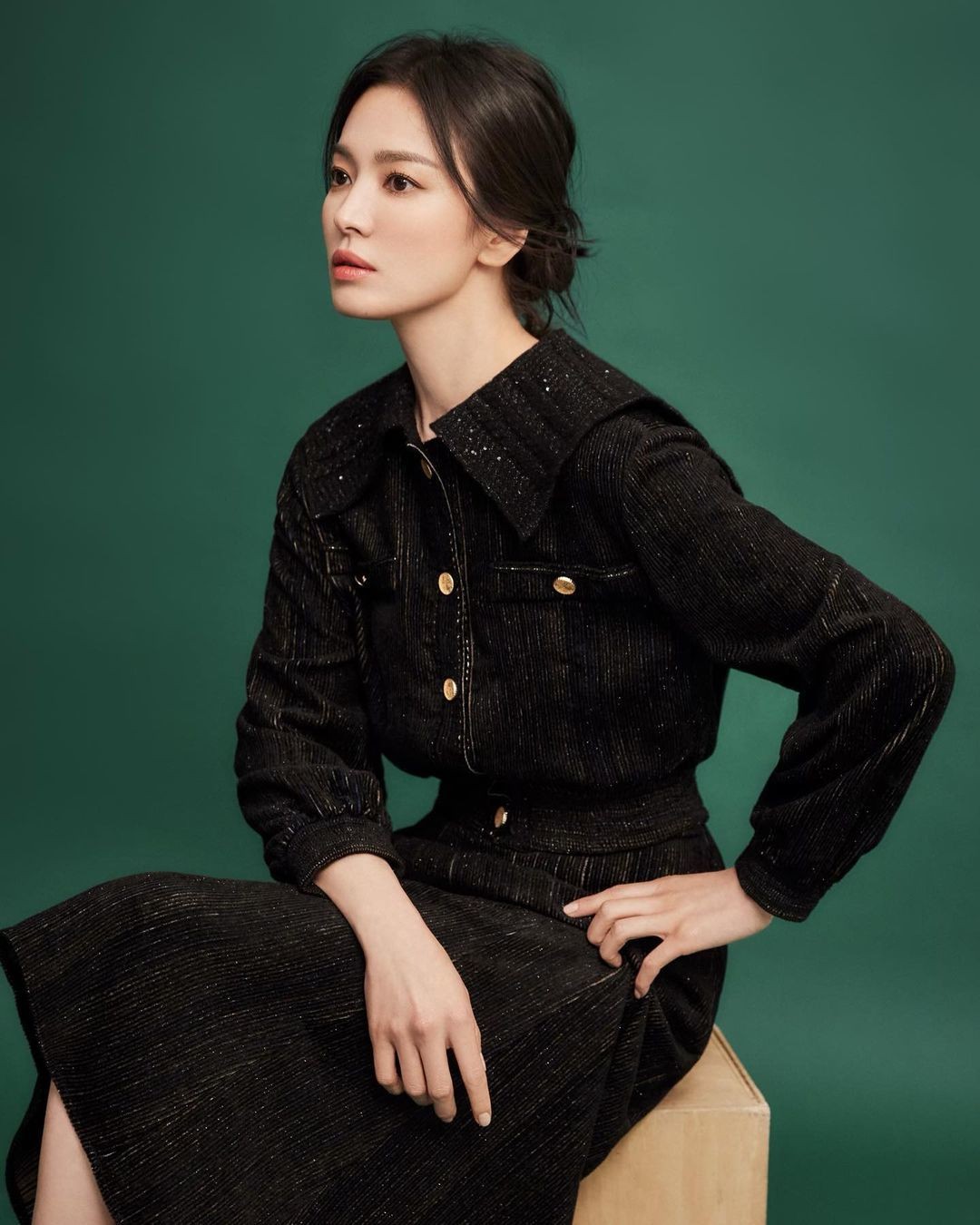 Song Hye Kyo khoe vóc dáng đẹp không tì vết, nhan sắc 'hack tuổi' như gái đôi mươi, khẳng định vị thế mỹ nhân hàng đầu Kbiz-2