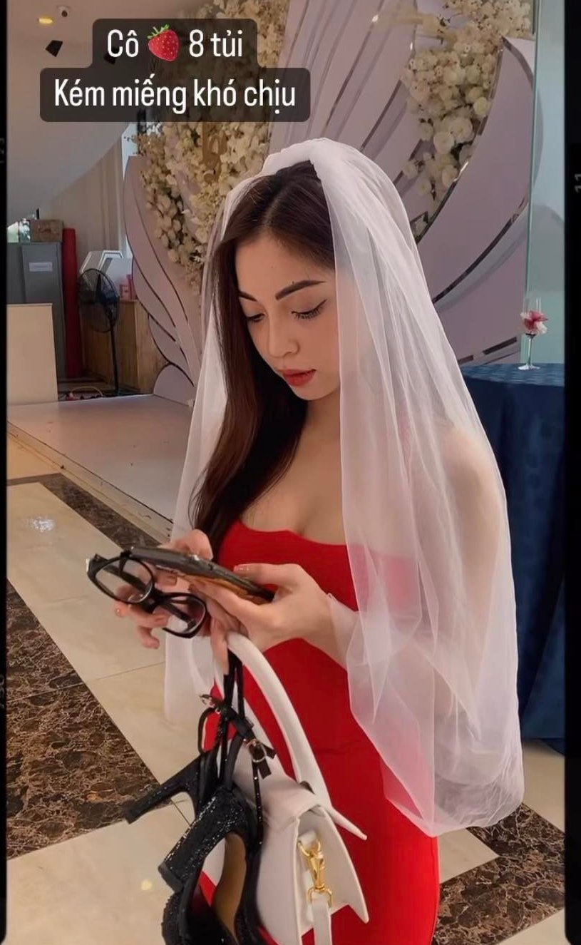 Hot girl Nhật Lê dự tiệc cưới bị soi chiếm spotlight cô dâu-4