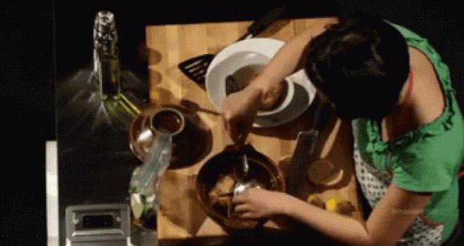 Khi món ăn Việt "lên sóng" MasterChef: Khiến dàn đầu bếp nước ngoài “đau đầu”, còn giám khảo thì bất ngờ khi ăn-11
