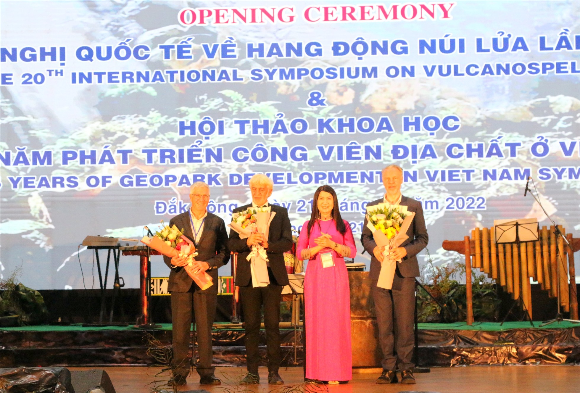 Cột mốc mới về hợp tác Hang động núi lửa giữa Việt Nam và thế giới-2