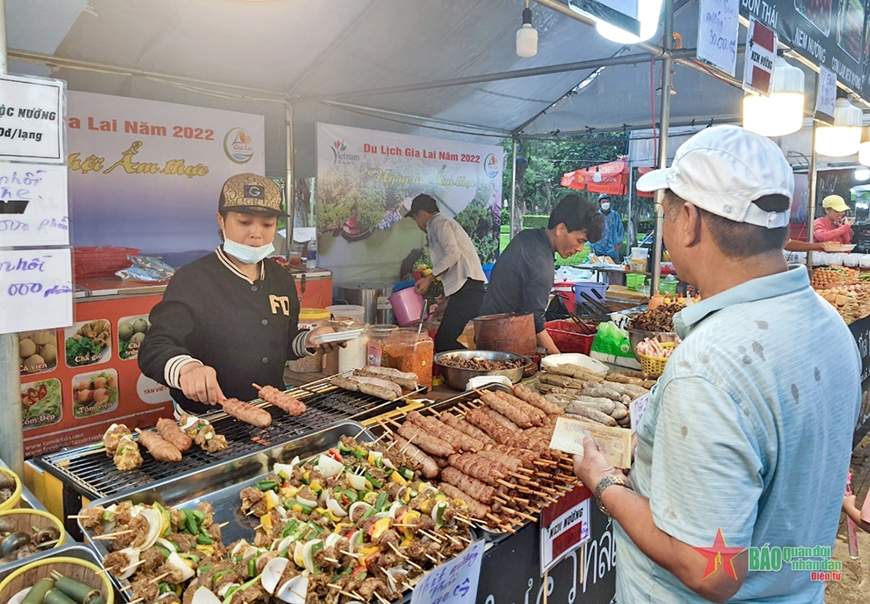 Sôi động “Ngày hội ẩm thực Gia Lai”-2