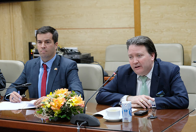 Quyền Bộ trưởng Bộ Y tế Đào Hồng Lan tiếp Đại sứ Hoa Kỳ tại Việt Nam-2
