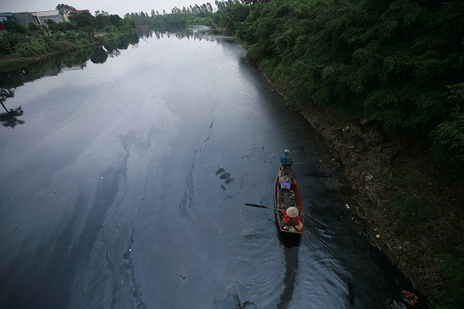 Ô nhiễm trầm trọng, làm gì để kênh Bắc Hưng Hải ‘sống lại’, cấp nước cho 3 triệu dân?-1