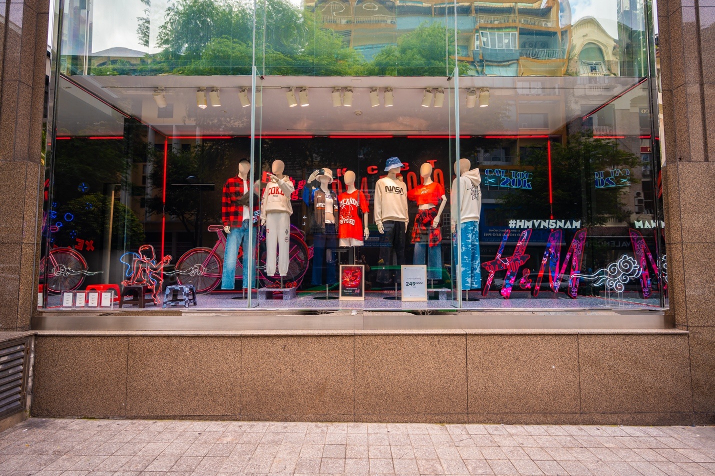 Dấu ấn thương hiệu H&M với người tiêu dùng Việt sau 5 năm-5