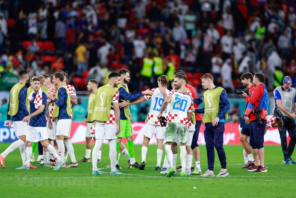 Bỉ cay đắng bị loại khỏi World Cup ngay từ vòng bảng-11