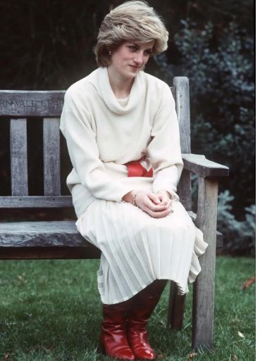 Công nương Diana có muôn vàn cách diện chân váy dài sành điệu, ghi điểm thanh lịch tuyệt đối-9