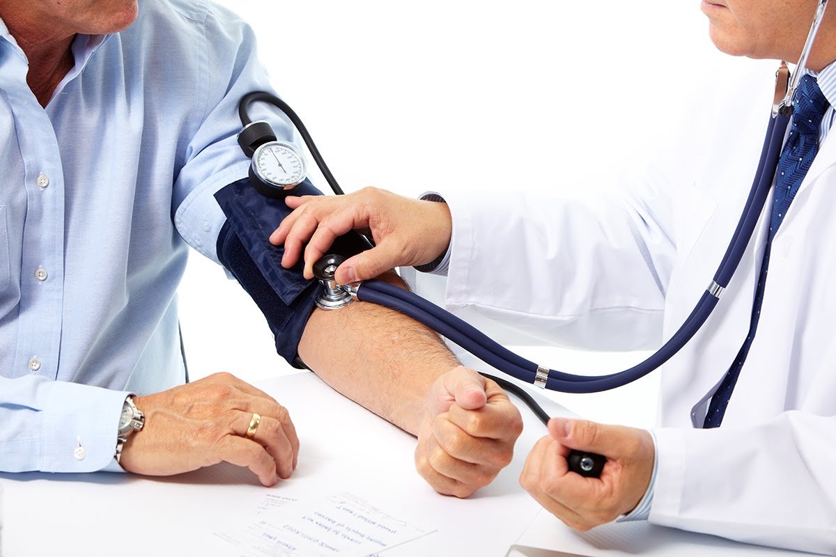 Huyết áp cao có thể tăng gấp đôi nguy cơ mắc COVID nghiêm trọng mặc dù đã được tiêm phòng-3
