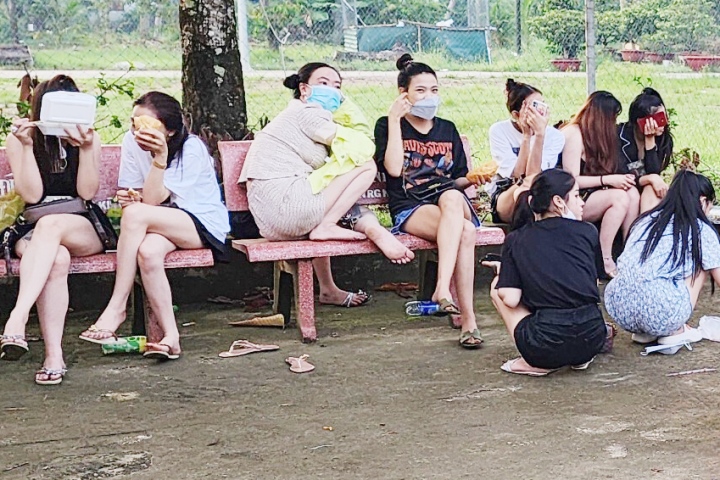 Kiểm tra quán bar ở Kiên Giang, phát hiện 105 dân chơi dương tính với ma túy-1