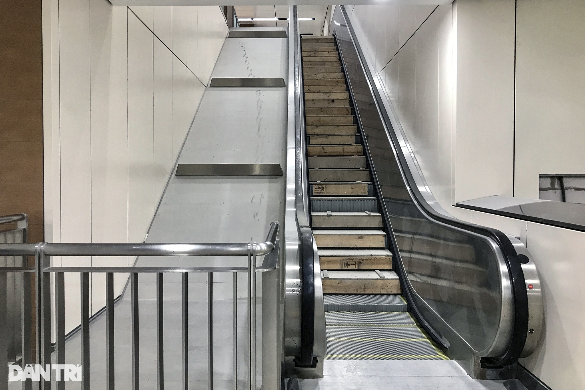Nhà ga metro số 1 ưu tiên cầu thang bộ cho hành khách-2