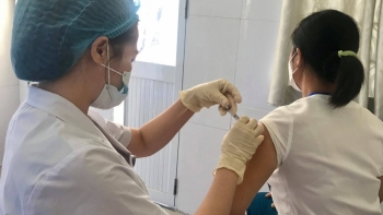Các quận, huyện tại Hà Nội đẩy nhanh tiến độ tiêm vắc-xin Covid-19-8