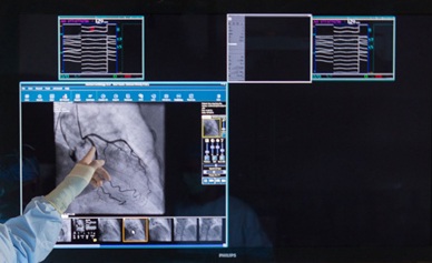 Cứu bệnh nhân người Úc bằng kỹ thuật đặt máy tái đồng bộ nhịp tim-4