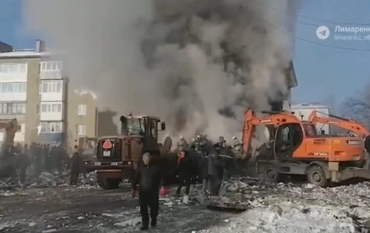 Sập tòa nhà 5 tầng do nổ khí gas gia dụng ở Nga gây thương vong-cover-img