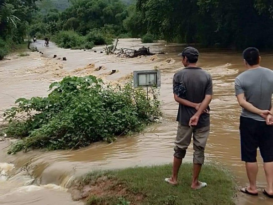 Thanh Hóa: Nhiều điạ phương bị ngập, nhiều tuyến đường bị chia cắt do mưa lớn-1