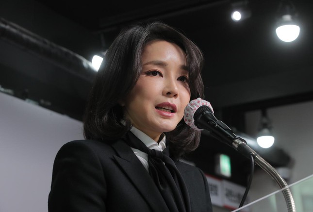 Phong cách thời trang “New Woman” của phu nhân tổng thống Hàn Quốc được gói gọn trong 3 chữ: Sang trọng, độc lập, tinh tế-1