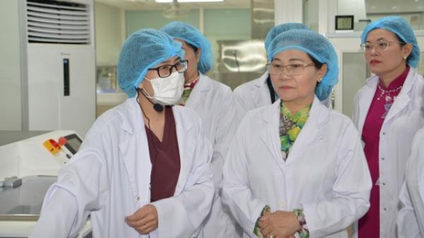 Chủ tịch HĐND TPHCM Nguyễn Thị Lệ: Mẹ sinh ra một bé nhưng có thể làm mẹ của nhiều bé-1