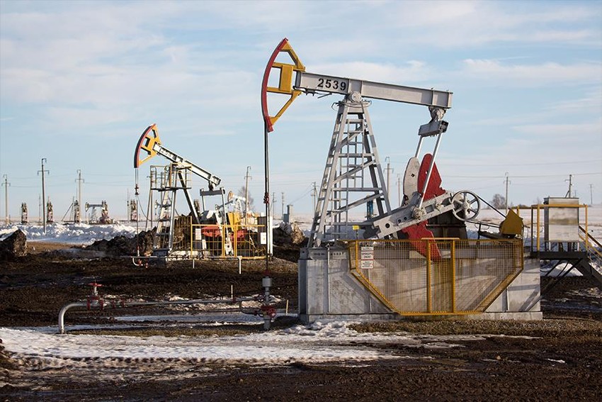Trước thềm lệnh áp giá dầu Nga gây tranh cãi của phương Tây-1