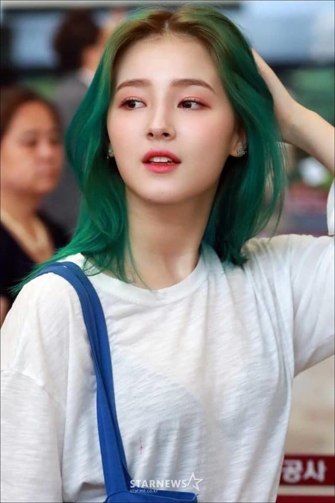 Mỹ nhân Hàn thử sức với màu tóc xanh lá: Nhan sắc 