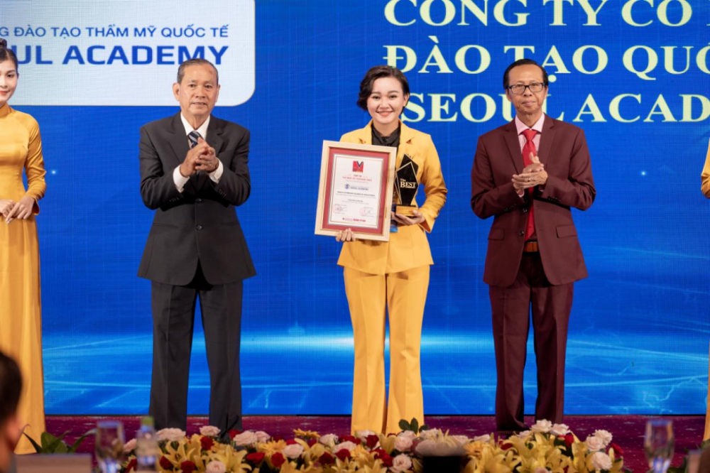 Seoul Academy lọt top 10 Thương hiệu/ Dịch vụ 'The Best of Vietnam 2022'-2