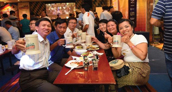 Lễ hội bia Oktoberfest Vietnam lần đầu đến với Thủ đô Hà Nội-1
