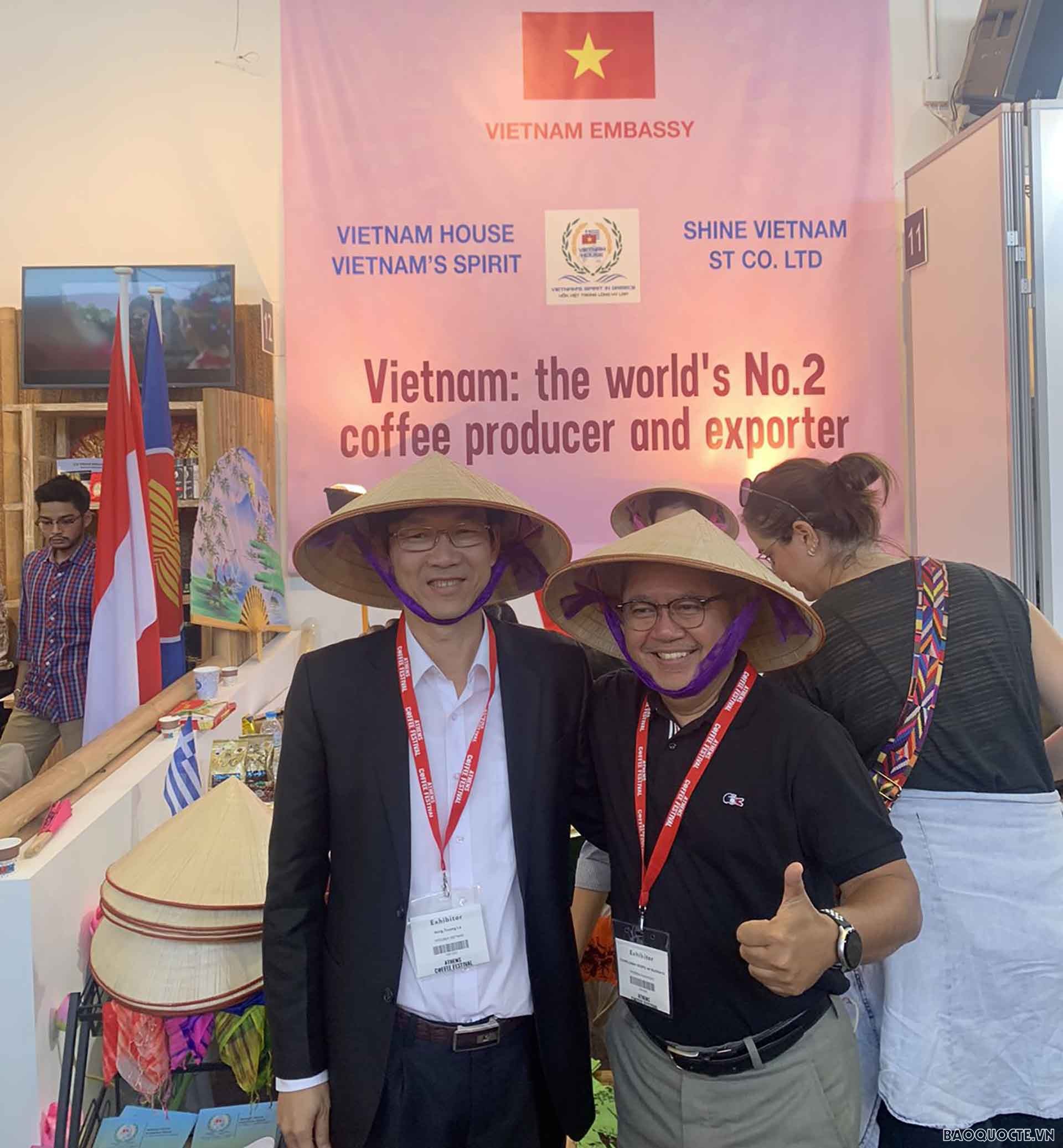 Đại sứ quán Việt Nam tại Hy Lạp tham dự Lễ hội cà phê Athens 2022-2