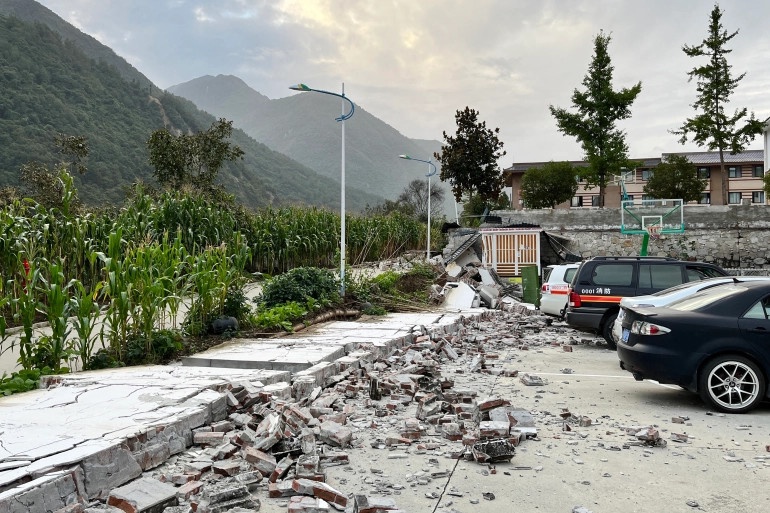 'Phép màu' giải cứu nạn nhân 17 ngày sau trận động đất ở Tứ Xuyên-1