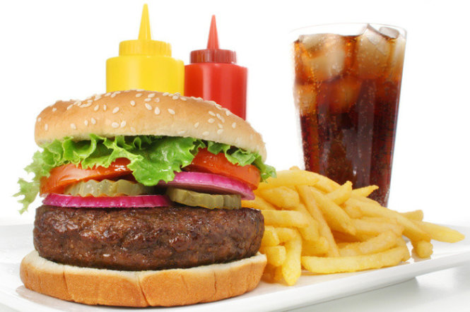 Ăn nhiều thức ăn nhanh có gây bệnh tim không?-1