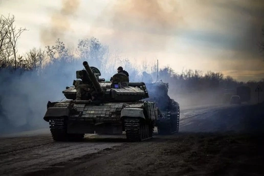 Ukraine thừa nhận thiếu đạn dược, bị áp đảo ở mặt trận miền Đông-img