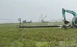 Mưa bão làm nhiều cột điện ở Hà Tĩnh đổ gãy, thiệt hại gần 1,4 tỉ đồng-cover-img