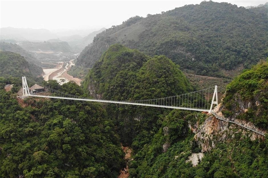Điểm danh 9 cây cầu giữ kỷ lục thế giới: Việt Nam góp mặt 1 cái tên-4