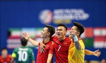 ĐT Futsal Việt Nam kiên cường tiến vào tứ kết-cover-img