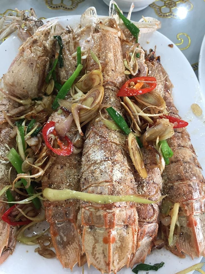 Xuýt xoa ẩm thực phố biển tại các quán ăn ngon, bổ, rẻ ở Hạ Long-3