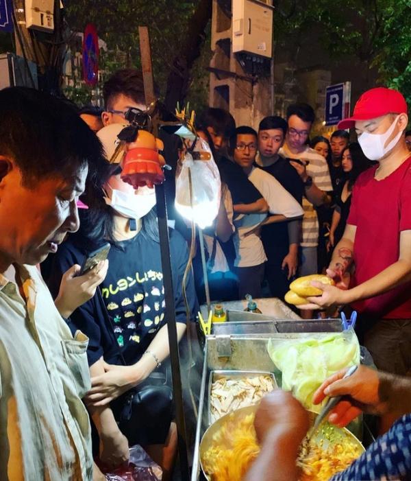 Bánh mì dân tổ ở Hà Nội từng được khách xếp hàng dài chờ mua bây giờ thế nào?-1