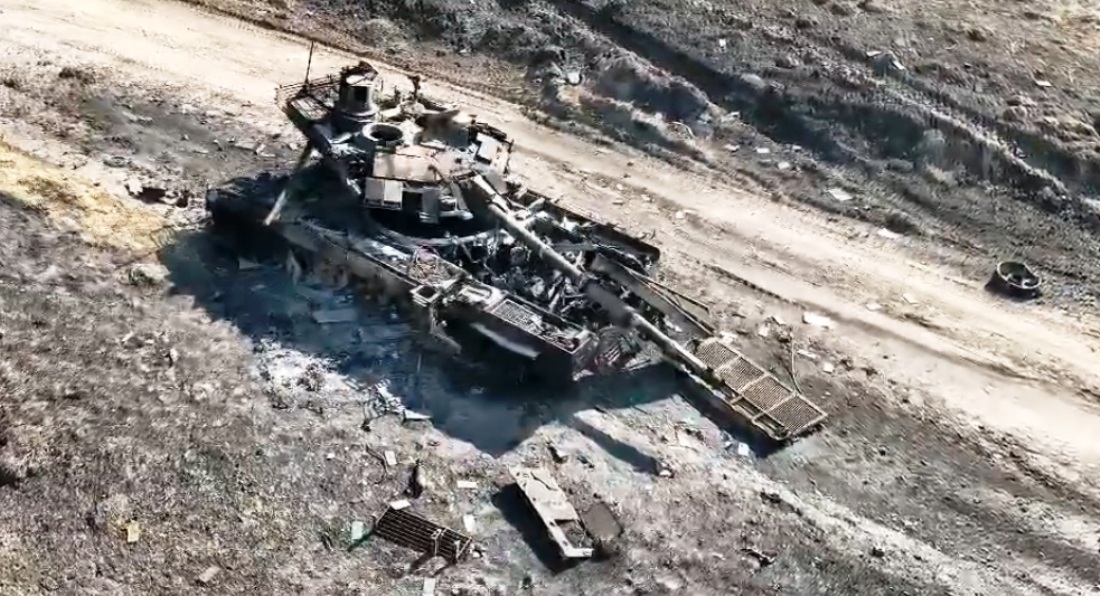 Nghi vấn siêu tăng "sát thủ chiến trường" T-90M của Nga bị bắn hạ ở Kharkov-1