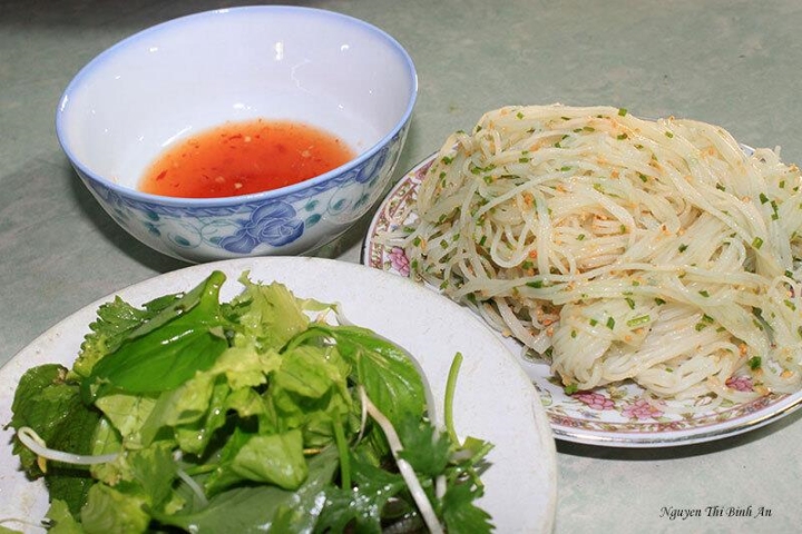 Món bánh dây đặc sản Bồng Sơn: Trông dân dã mà đã ăn là không thể dừng đũa-6