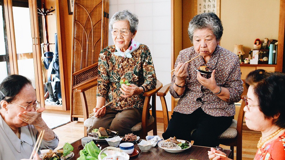 Thức uống "giá rẻ" giúp người Nhật khỏe mạnh và sống thọ nhất thế giới-1