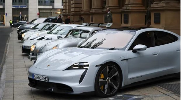 Cổ phiếu của Porsche tăng giá ngay trong ngày đầu tiên giao dịch-1
