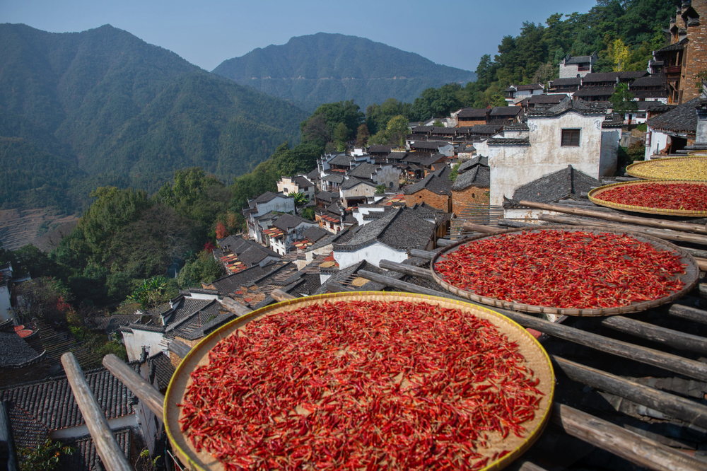 Ngôi làng cổ Trung Quốc lấy thực phẩm phơi khô làm điểm nhấn du lịch-5