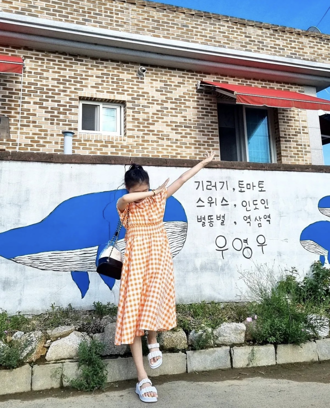 Ngôi làng vắng vẻ bỗng chốc trở thành điểm du lịch nổi tiếng nhờ sức nóng của bộ phim “Nữ luật sư kỳ lạ Woo Young Woo”-15