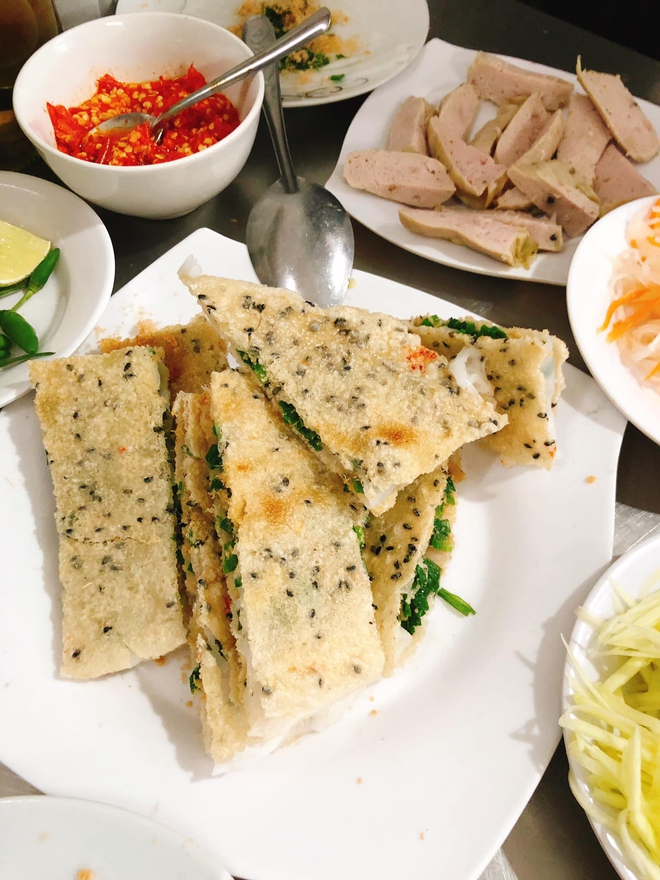 Bánh đập Nha Trang - món ăn đặc biệt của thành phố biển khiến nhiều du khách phải mê mẩn-13