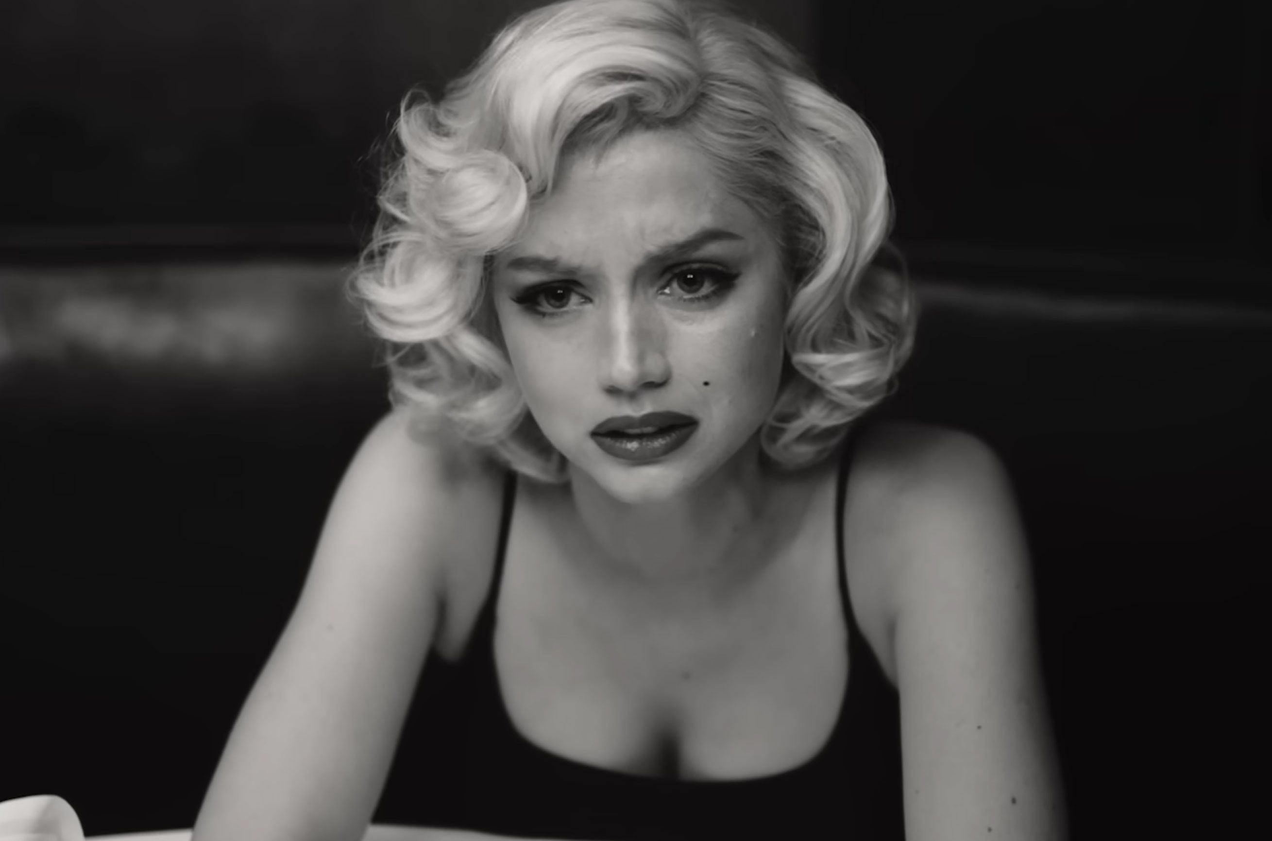 Bộ phim hạ nhục Marilyn Monroe-3