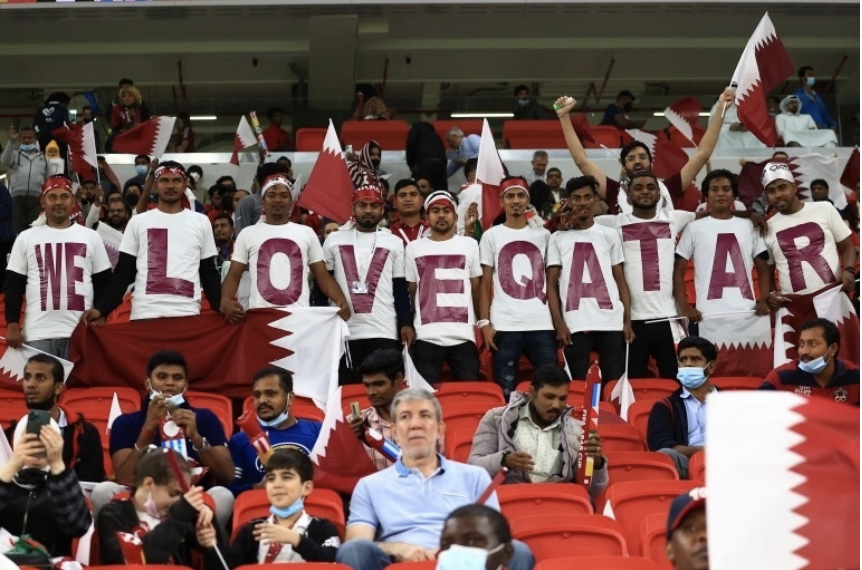 Lý do Qatar liên tục 'quay xe' dù sắp khai mạc World Cup-2