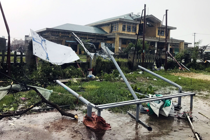 Quảng Trị: Trận lốc xoáy khiến 200 nhà dân bị tốc mái, 3 người bị thương-6
