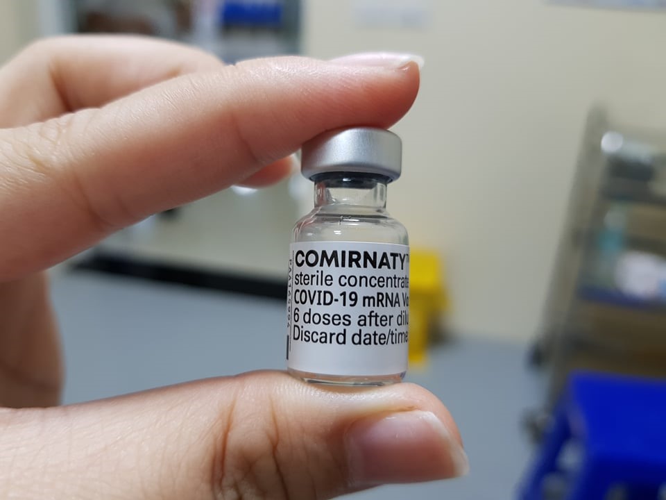 Sáng 23/9: Thêm 1,2 triệu liều vaccine COVID-19 Pfizer về Việt Nam-1