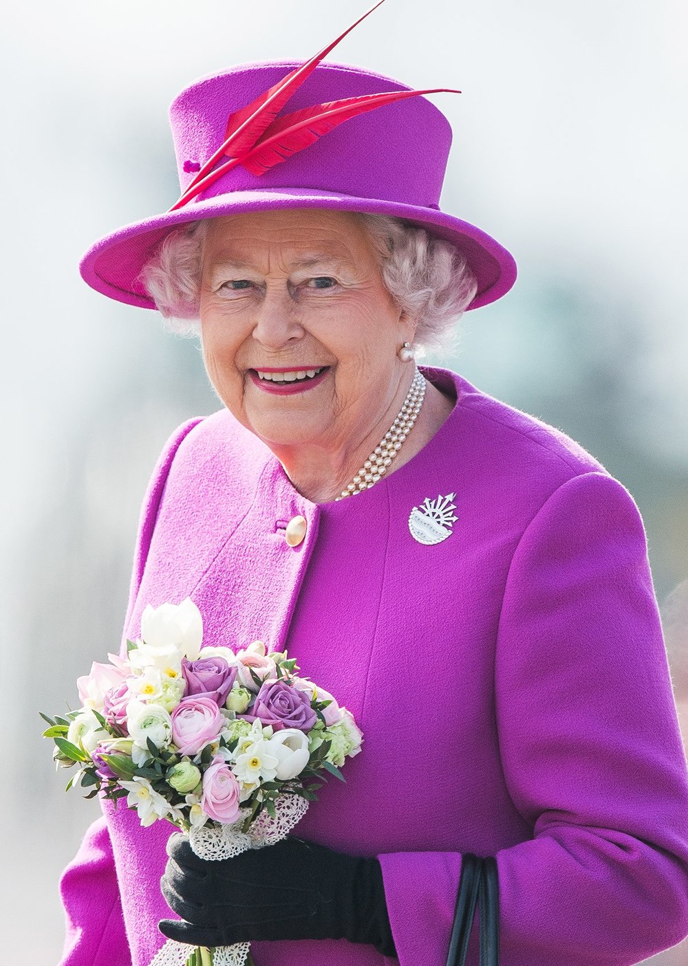 Nhìn lại thời trang lúc sinh thời của Nữ hoàng Anh Elizabeth II-11