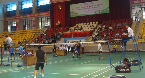 Khai mạc Giải cầu lông gia đình Điện Biên năm 2022-1