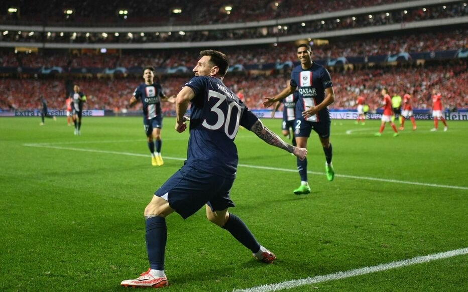 Messi ghi siêu phẩm, PSG vẫn phải chia điểm trên sân của Benfica-3