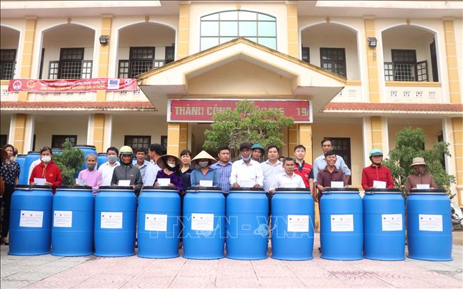 Quảng Trị hỗ trợ thùng phuy nhựa cho 300 hộ dân vùng thấp trũng-cover-img