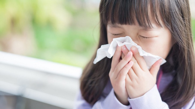 CDC Hà Nội cảnh báo hơn 2.600 ca mắc cúm, tăng 60% chỉ sau một tháng: Cha mẹ nhất định phải làm điều này để phòng biến chứng cho trẻ-1