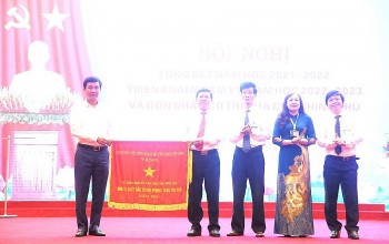 Trường tiểu học Tân Dân đón nhận Cờ thi đua của UBND tỉnh Phú Thọ tặng-5